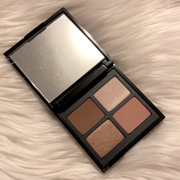 Mally Beauty Other - Mally Beauty Everyday Nudes Eyeshadow Quad